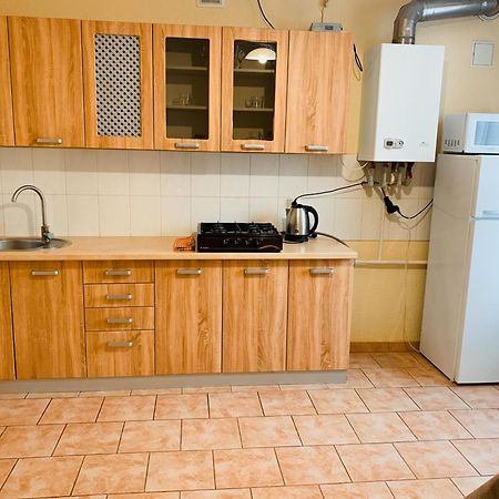 Apartments Domovik Мостова 5 Кв 38 Mukacheve Exterior photo